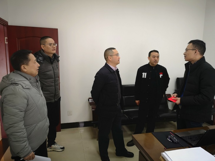 走訪慰問暖人心，噓寒問暖傳真情